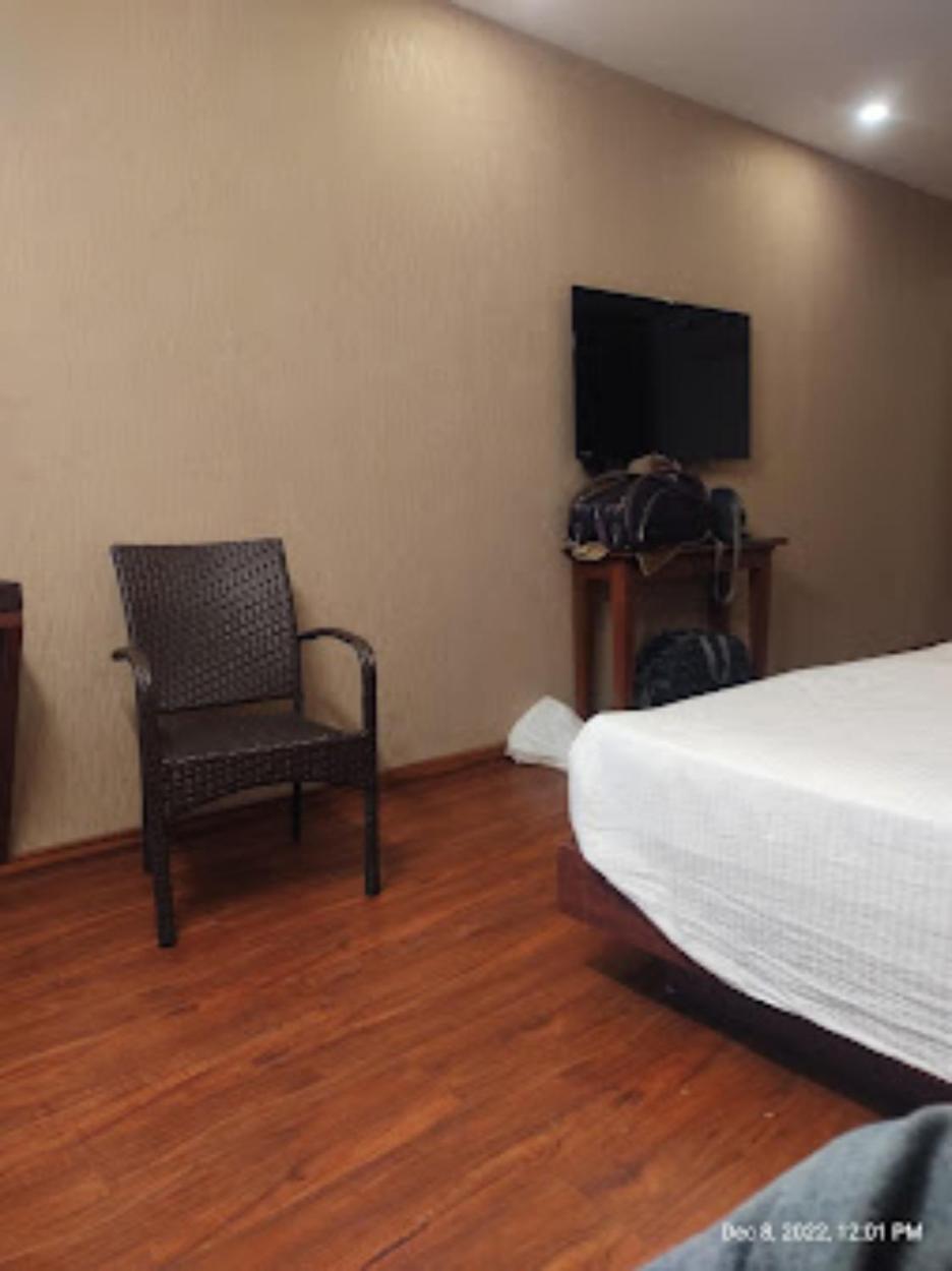 Hotel Punjab , Saharanpur Buitenkant foto