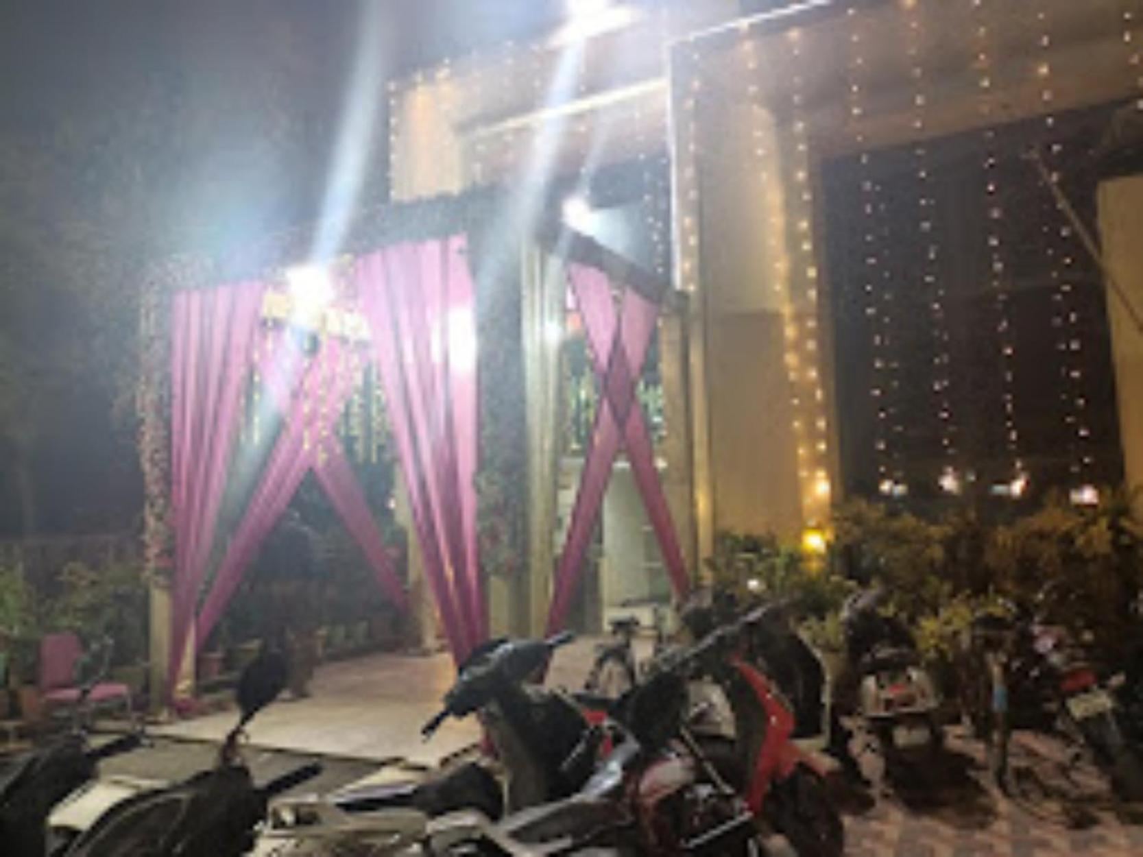 Hotel Punjab , Saharanpur Buitenkant foto